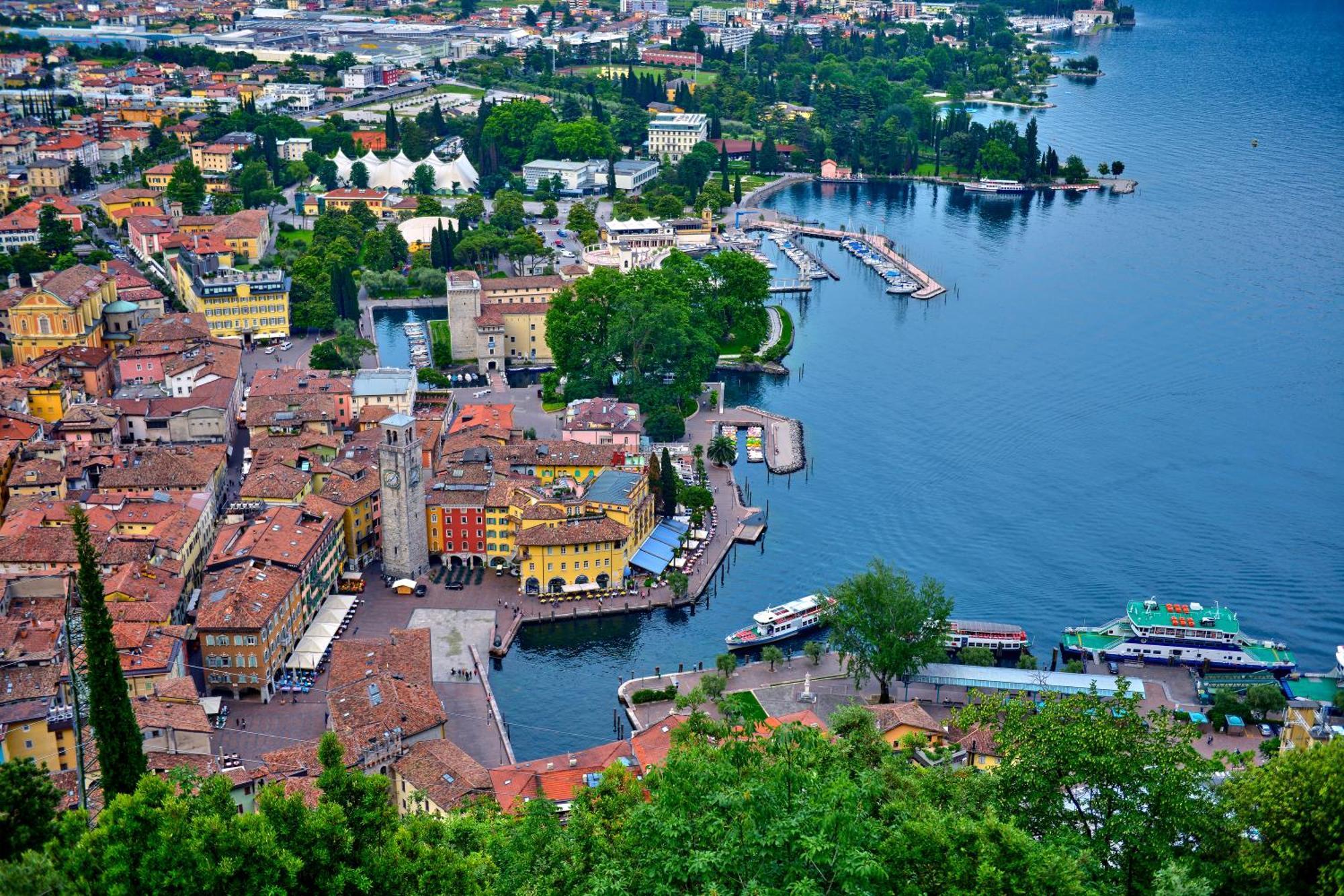 Casa Turchese - Happy Rentals Riva del Garda Dış mekan fotoğraf